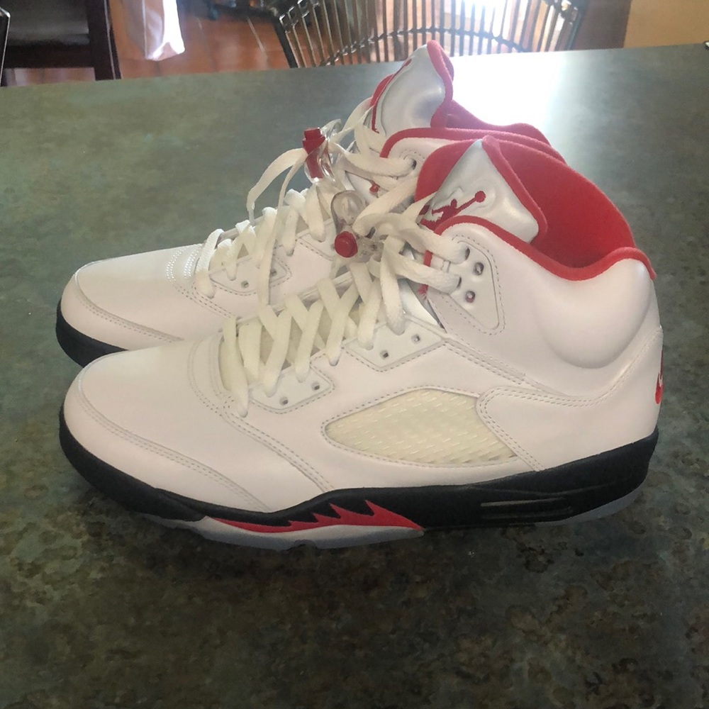 Air Jordan 5